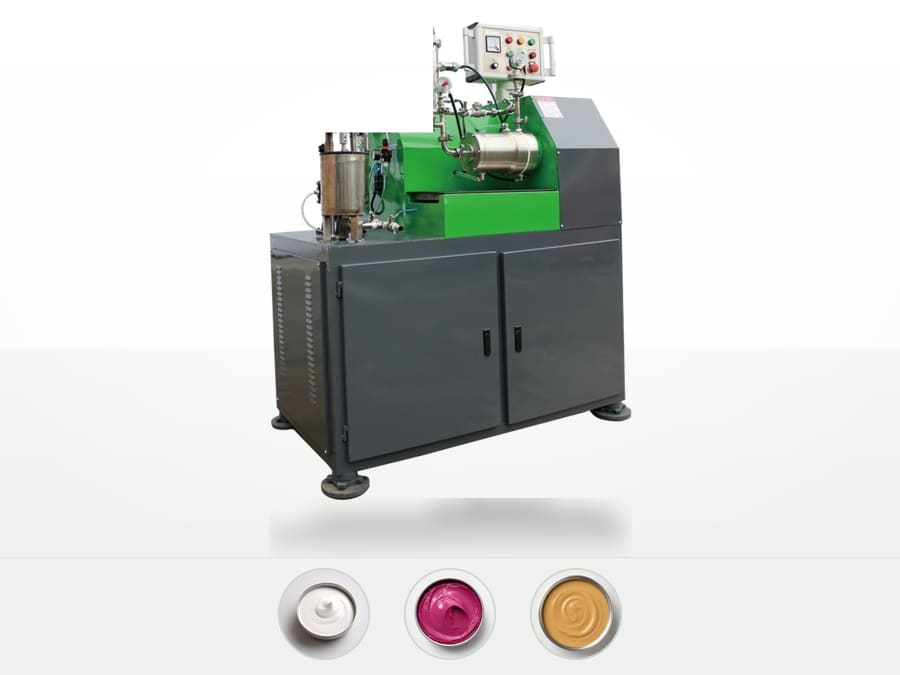 Moinho nano de laboratório RWM-N: câmara inox e funil de alimentação sobre base de armário cinza com pés reguláveis